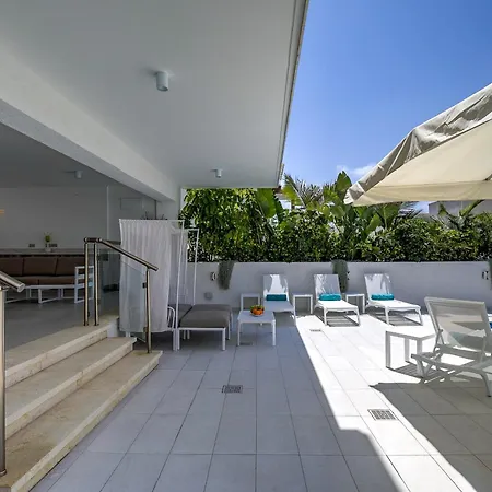 Olymp Luxury Family House Paphos