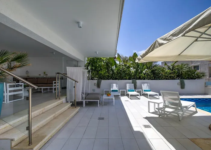 Olymp Luxury Family House Paphos